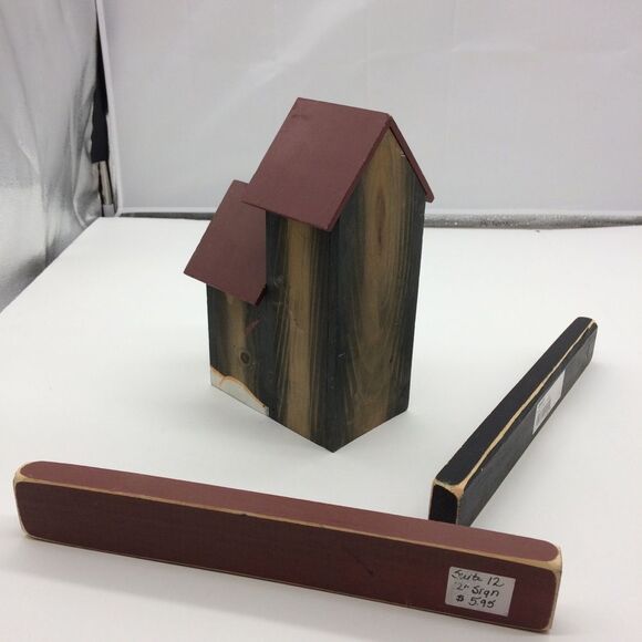 Rustic Hand Painted Winter/Christmas/Holiday Decorative Birdhouse and Plaques - Picture 6 of 10